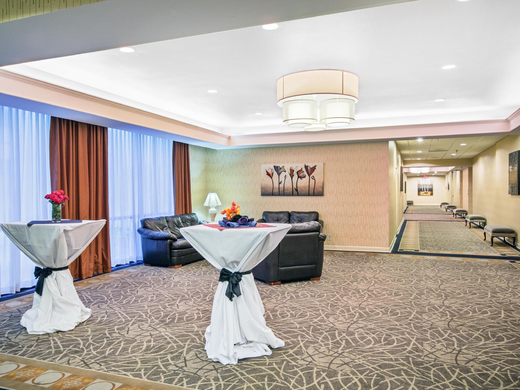 Holiday Inn Roanoke - Tanglewood Route 419 & I 581 By Ihg Eksteriør billede