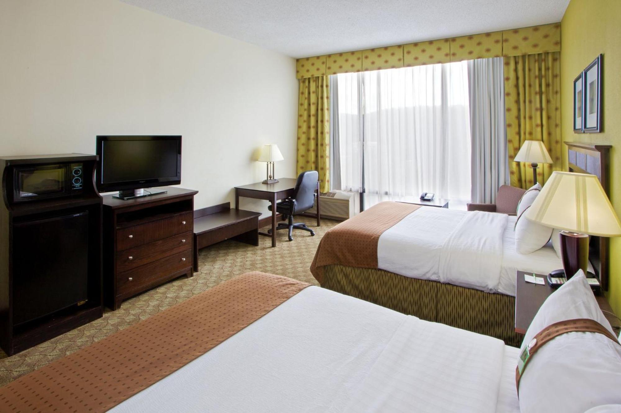Holiday Inn Roanoke - Tanglewood Route 419 & I 581 By Ihg Eksteriør billede